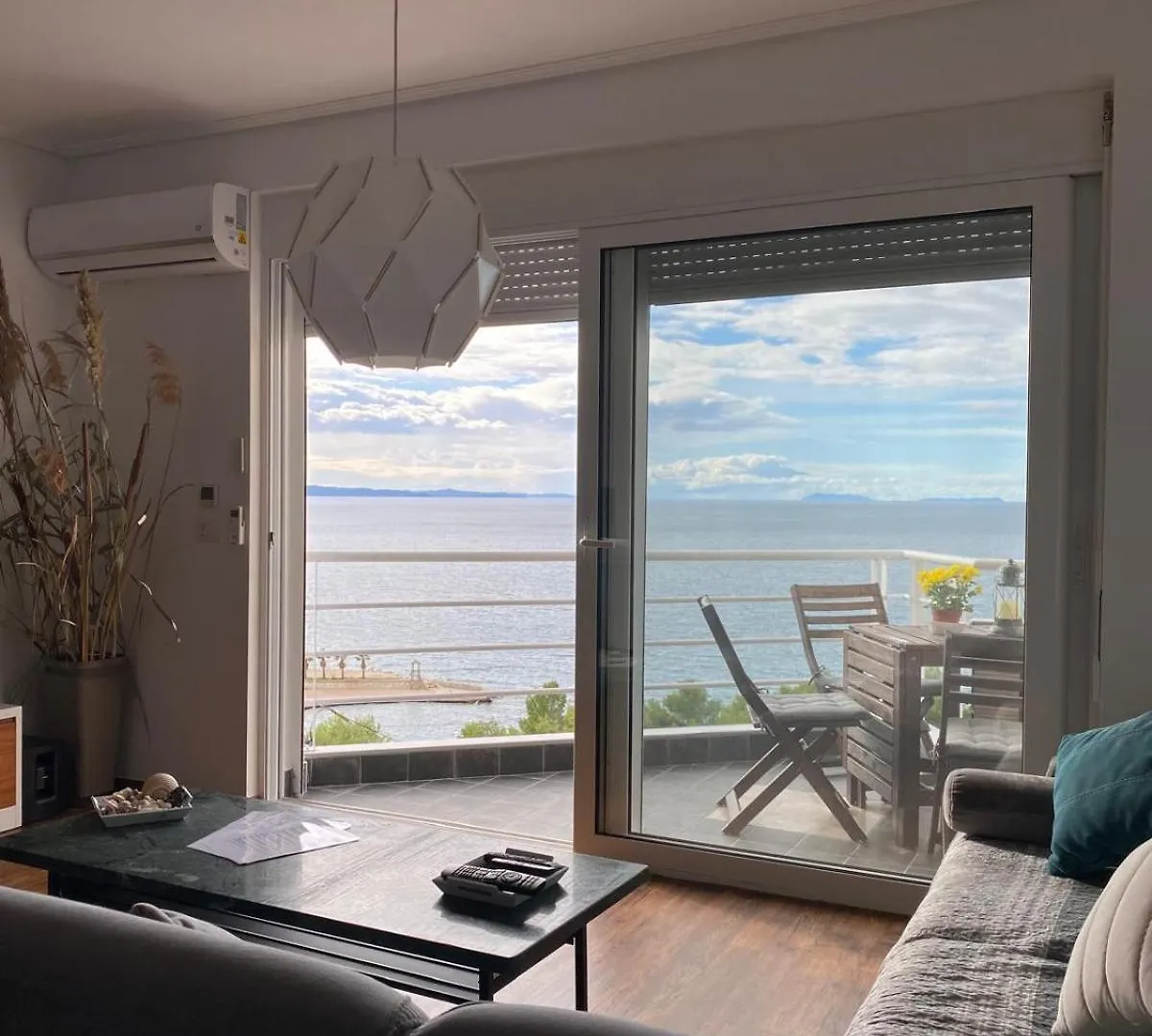 Apartment Sunset Apt - Beach, Relaxation, Best Location Sarande